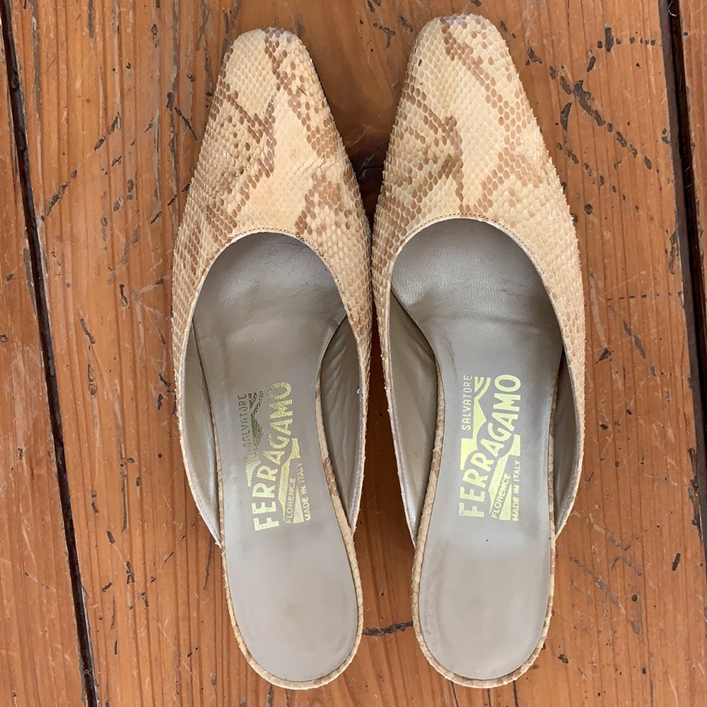 Ferragamo Croc skin pumps
